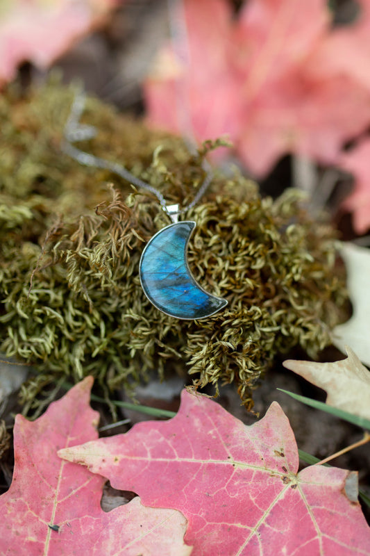 Labradorite Moon Pendant - Sterling Silver